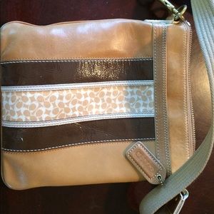 COACH CROSSOVER HANGBAG