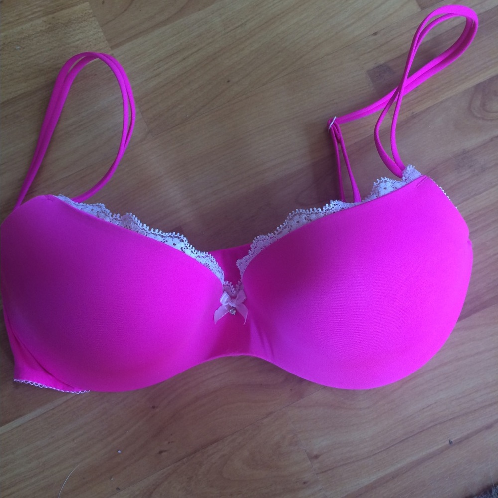 New Victoria's Secret Padded Demi Bra 32D
