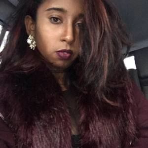 Meet your Posher, Lia