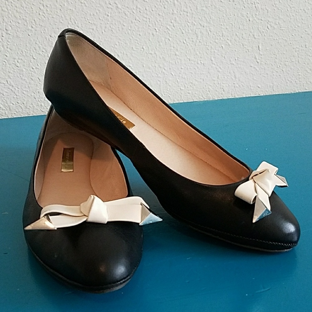 Louise et Cie black leather flats