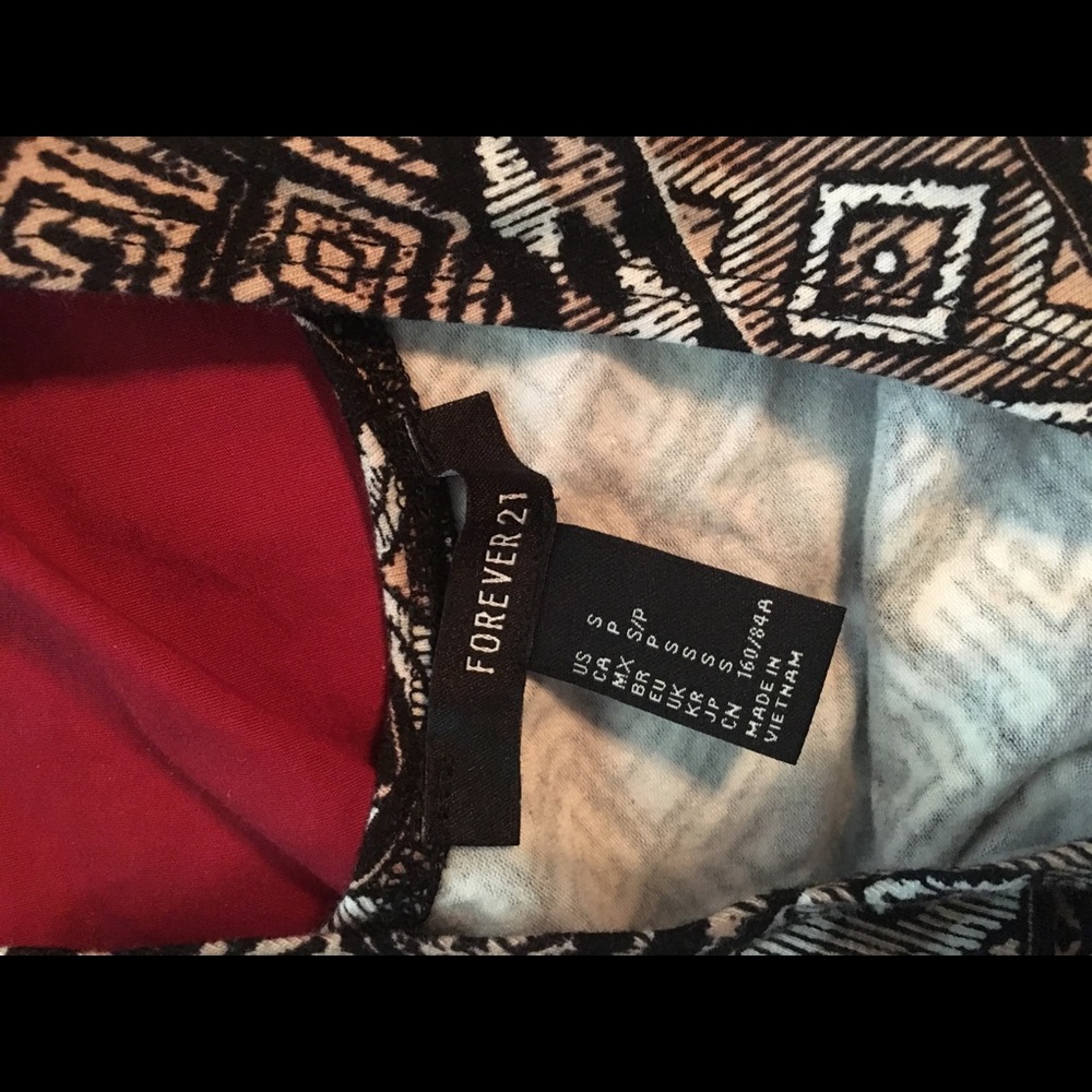 Crop top - Picture 2 of 2