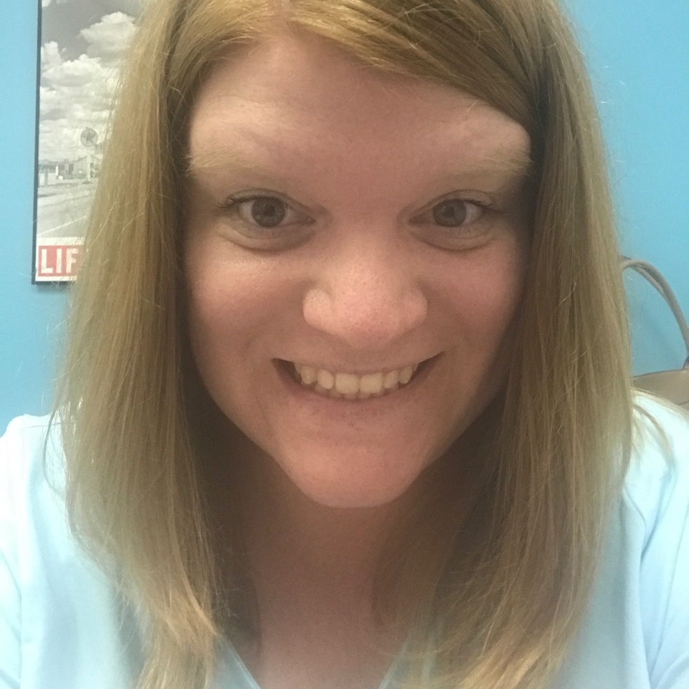 Meet your Posher, Melissa - Picture 2 of 5