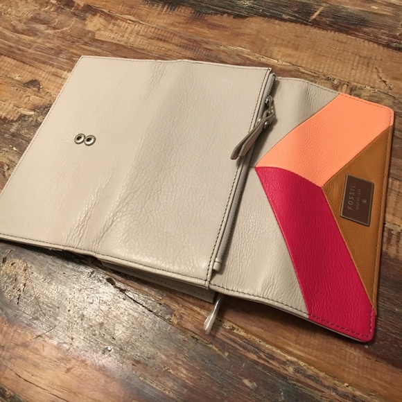 FOSSIL Multicolored Wallet - Picture 4 of 6