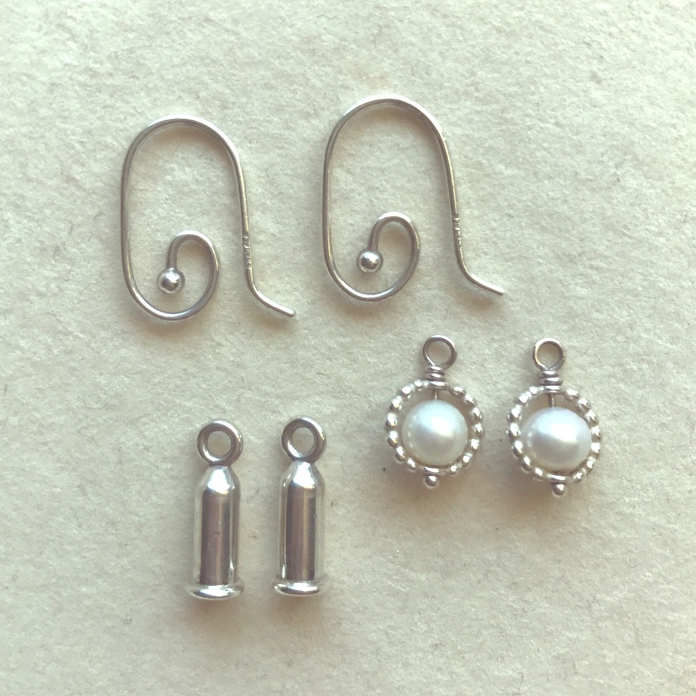 Pandora earring set!