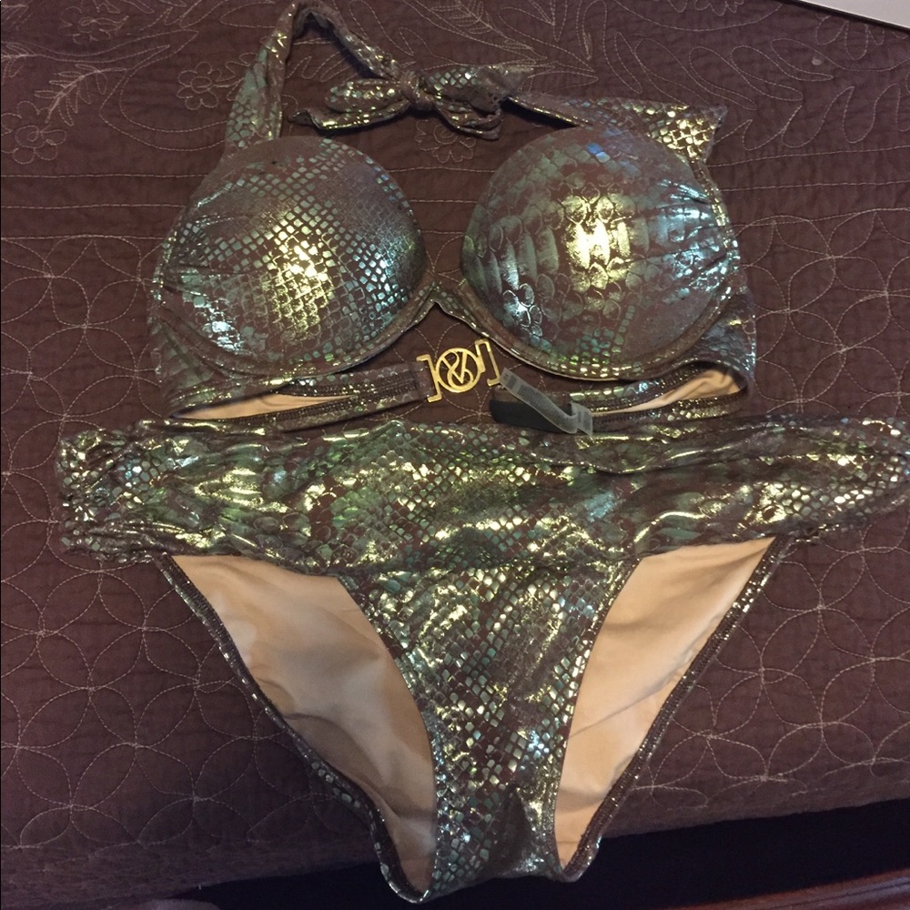 Victoria's Secret Bikini set