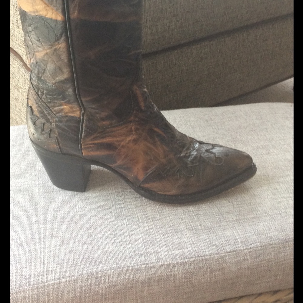 Dan Post boots- size 8.5- black/gold metallic