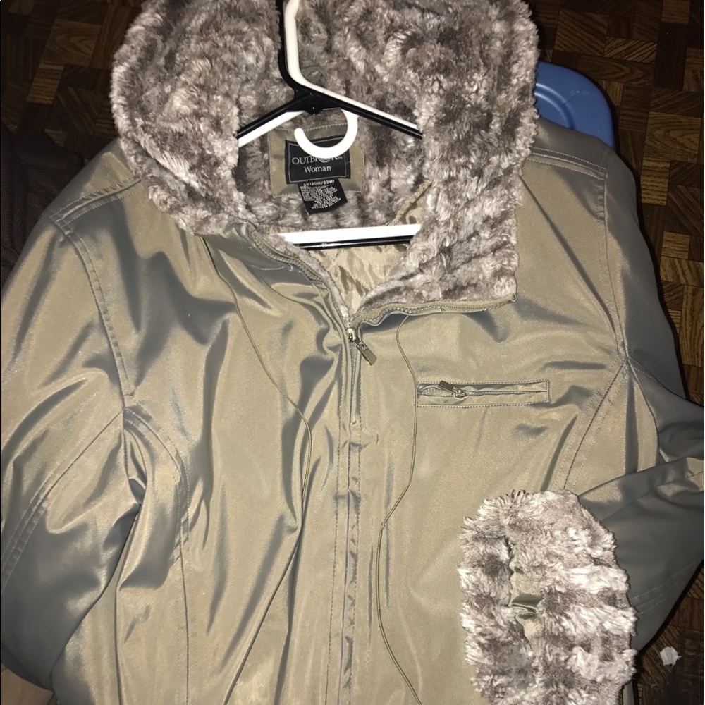 Winter coat; Olive sheen