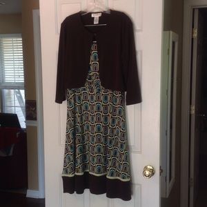 Cute ladies dress... 👗👜 love the pattern ❤️