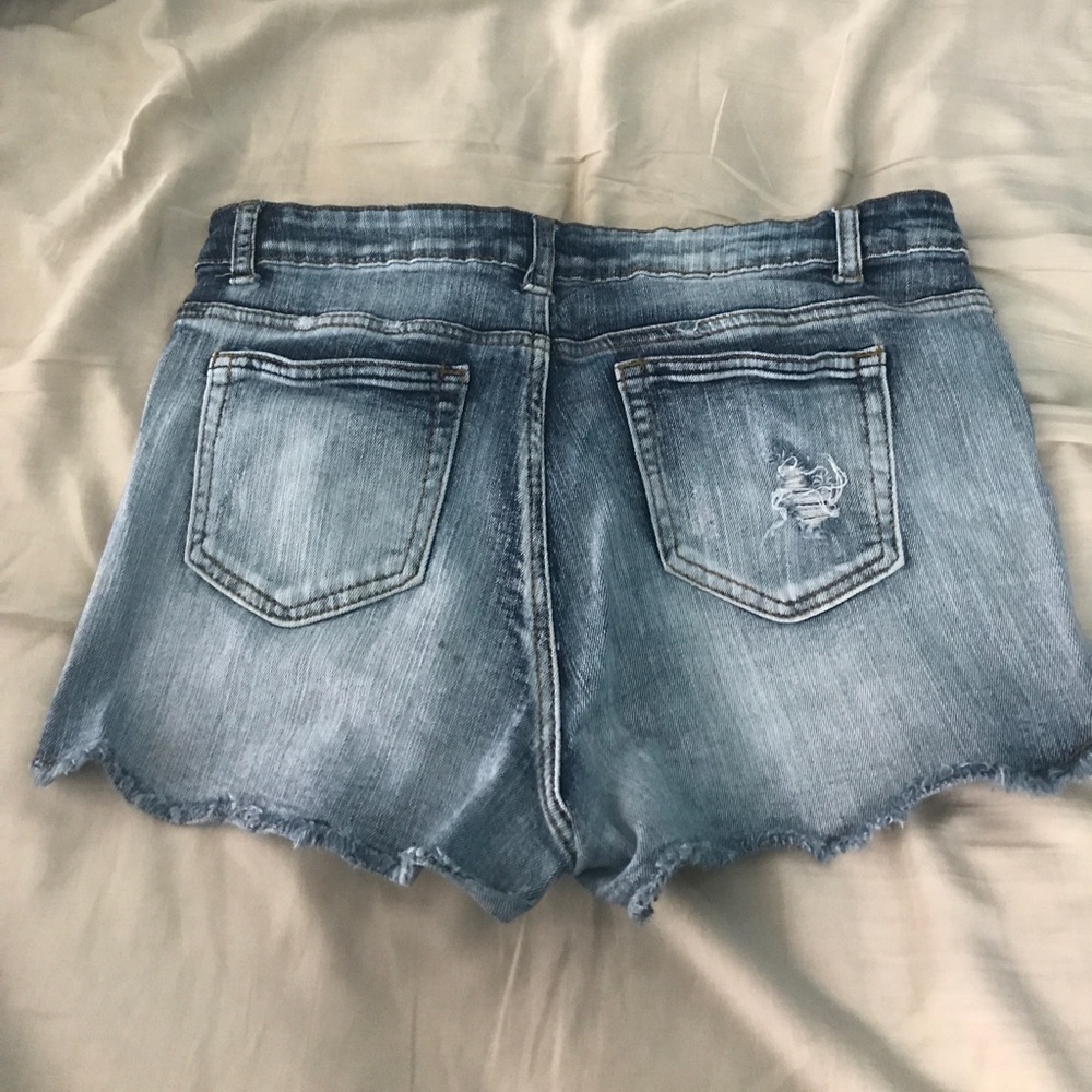 Jean shorts - Picture 2 of 3