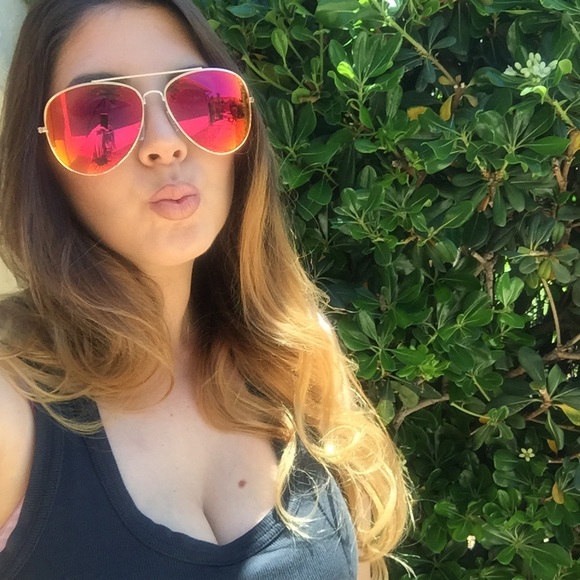 •last 1• RoseGold Framed Hot Pink Mirrored Aviator - Picture 7 of 8