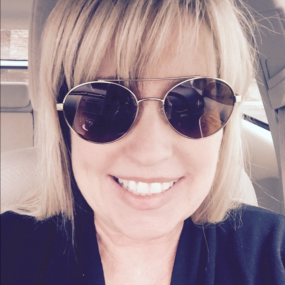 Meet your Posher, Janine