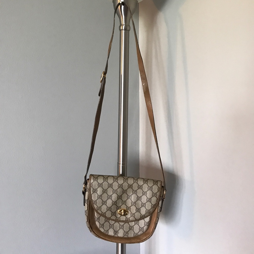 Authentic Vintage Gucci shoulder bag