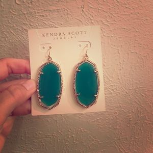 Brand new Kendra Scott earrings