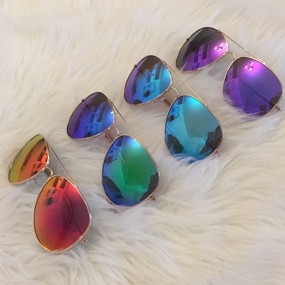 •LAST 1• Rose Gold Framed Blue Mirrored Aviators - Picture 7 of 8