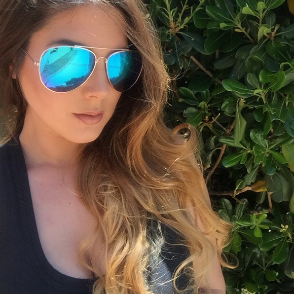 •LAST 1• Rose Gold Framed Blue Mirrored Aviators - Picture 5 of 8