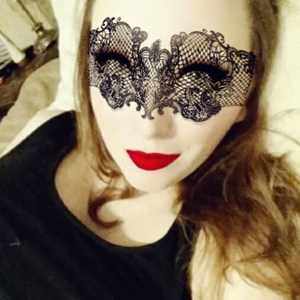 Meet your Posher, Cortney