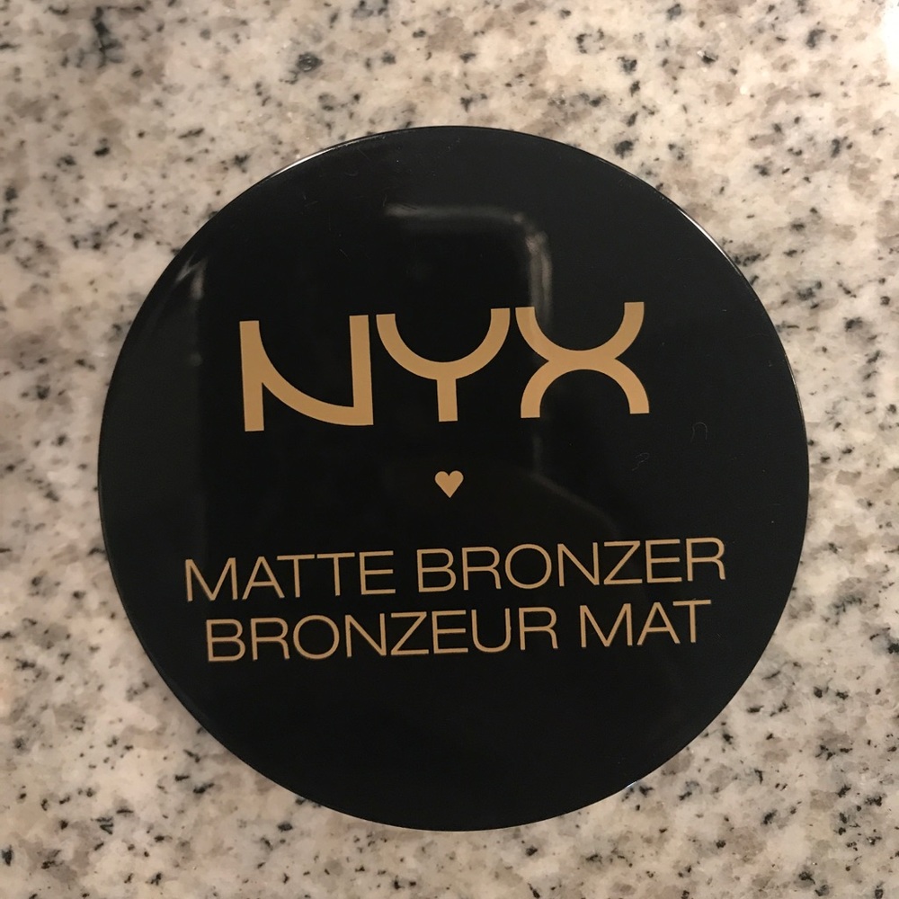 NYX matte bronzer