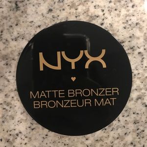 NYX matte bronzer