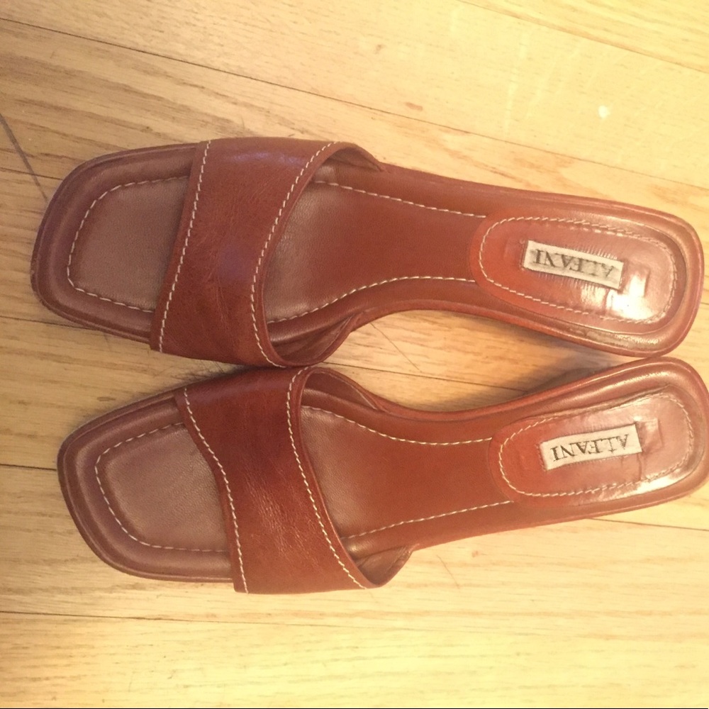 Alfani Wedge Brown