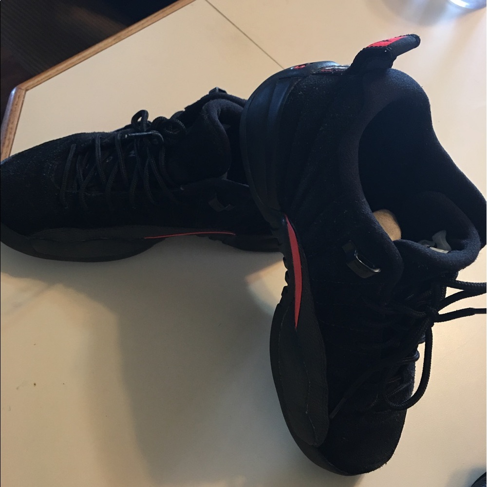 Black air Jordan's size 6 (SOLD)