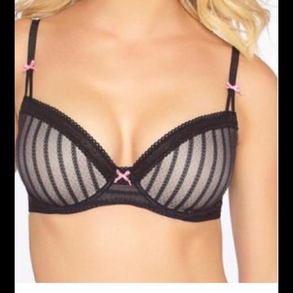 🎀 Convertible Betsy Johnson Stocking Bra 🎀 - Picture 2 of 8