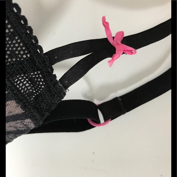 🎀 Convertible Betsy Johnson Stocking Bra 🎀 - Picture 6 of 8