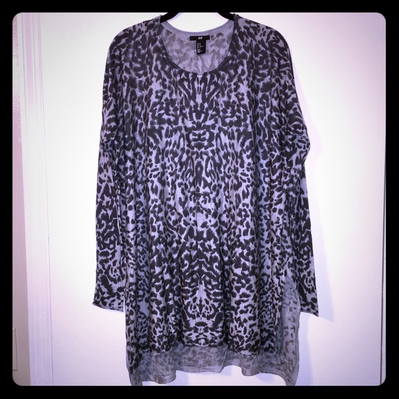 H&M Tops - H&M Gray Leopard Print Sweater/Tunic