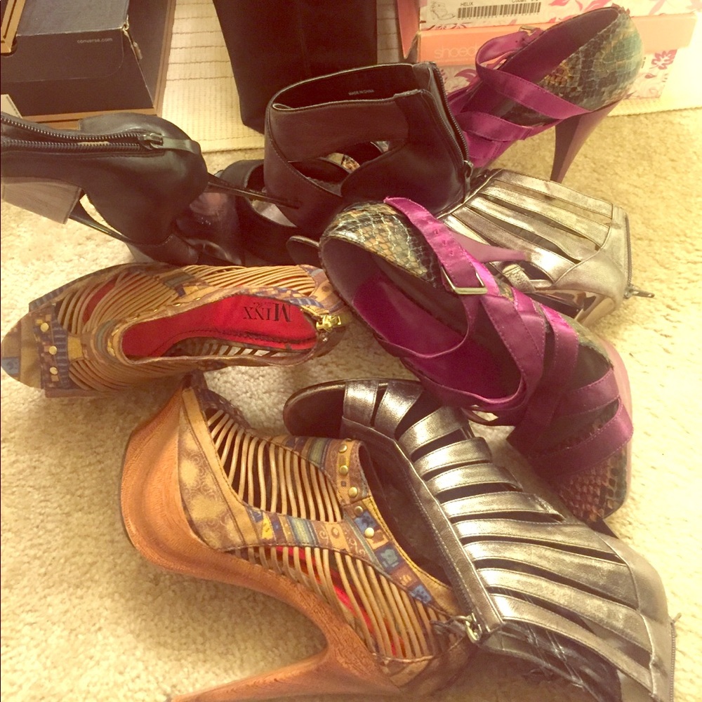 Heels! Heels! Heels!