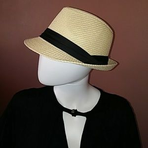 Fashion is in the air with this fidora