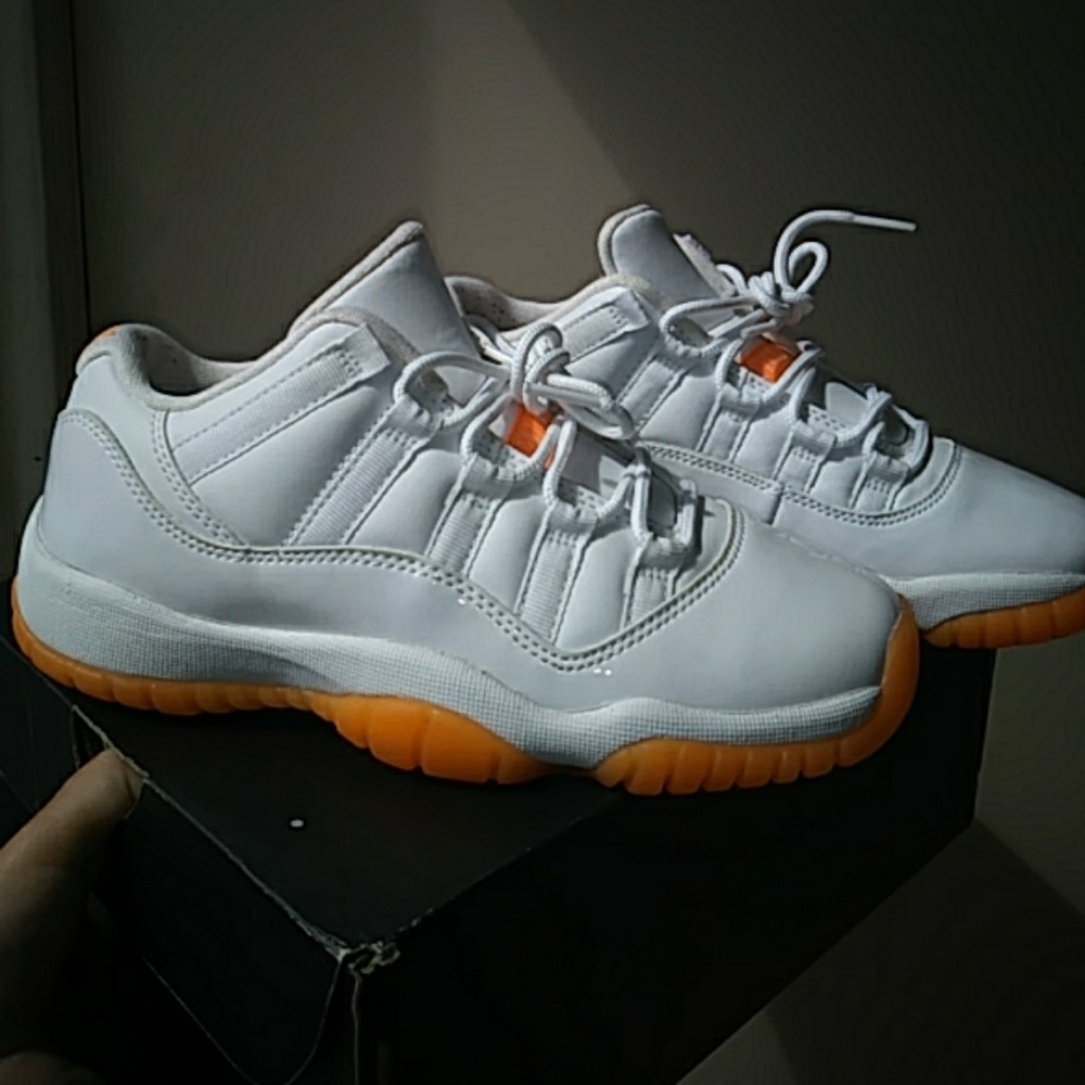 Retro 11 low