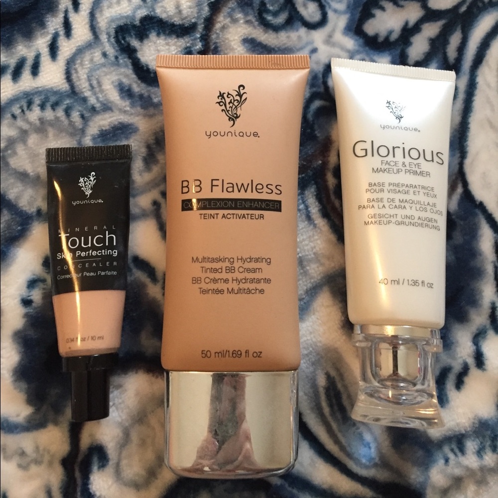 Younique makeup bundle