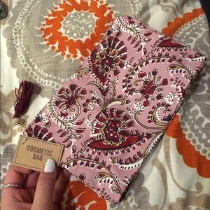 Cosmetic bag