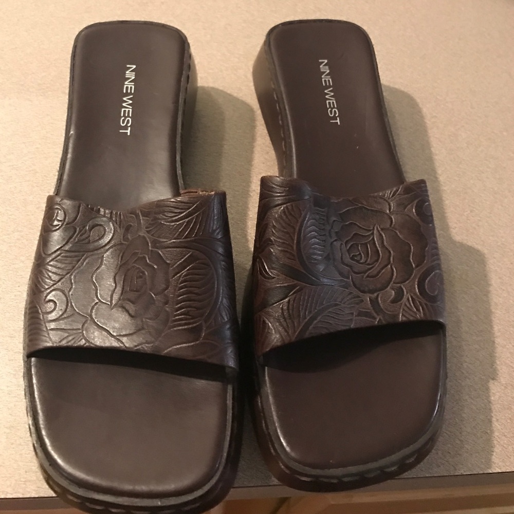 Leather Nine West sandals