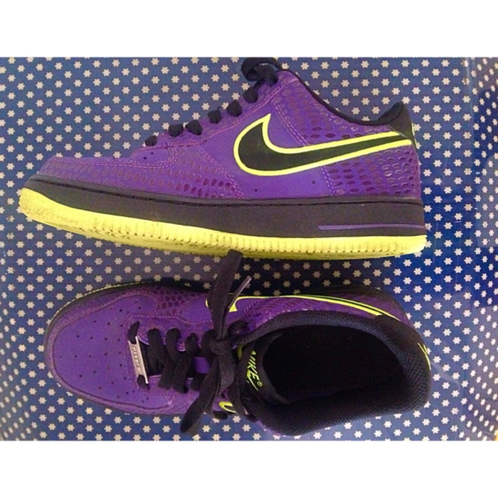 Nike shoes