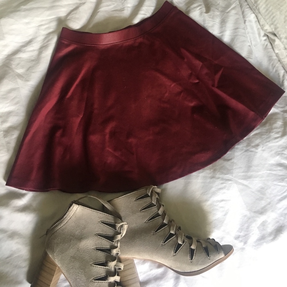 Maroon skater skirt