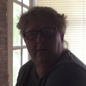 Meet your Posher, Eva