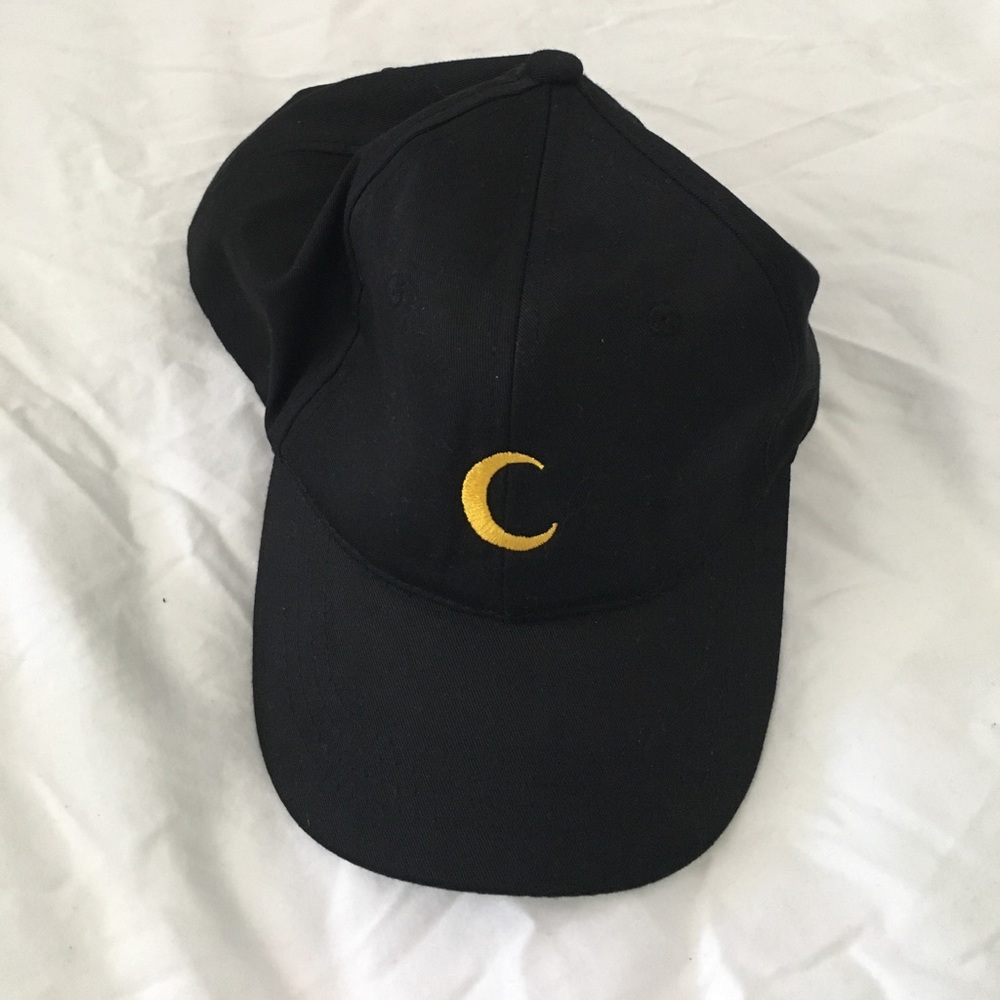 Cool black cap w/ yellow crescent moon embroidery