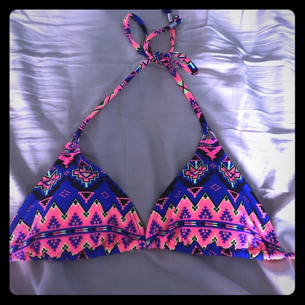 Gorgeous Express swim top!