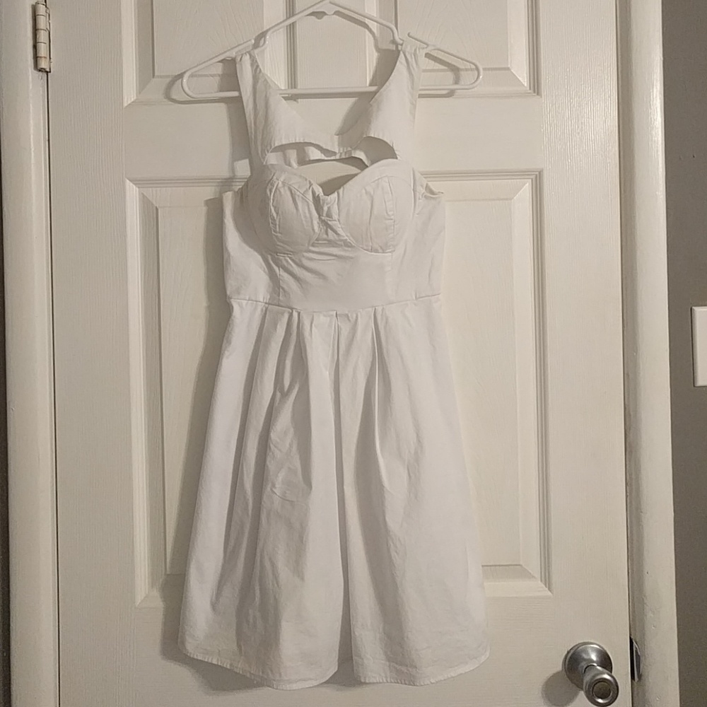 Cute summer dress with cutouts