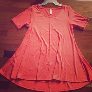 Small LuLaRoe Perfect T