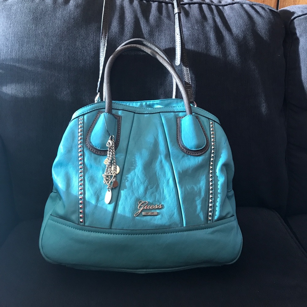 Brand new GUESS purse!