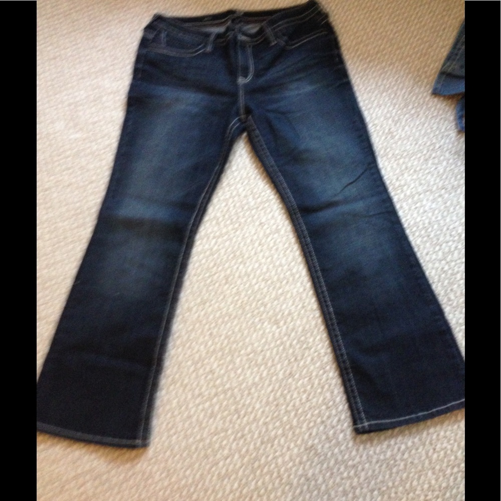 Women 👖. So cute and a great fit.