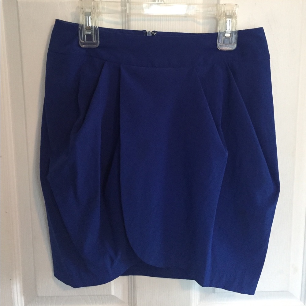 High waisted skirt