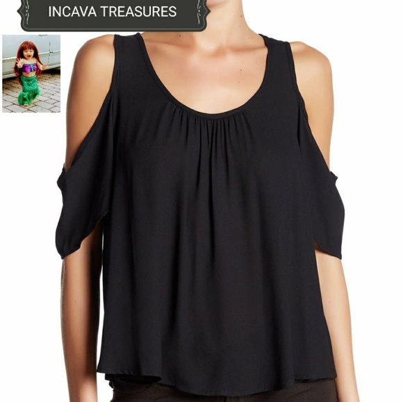 Cold Shoulder Ruffle Tee - Picture 1 of 4