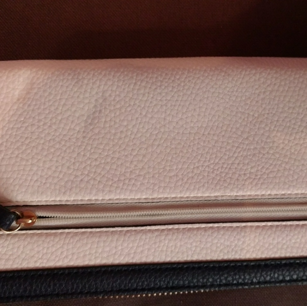 Wallet - Picture 2 of 3