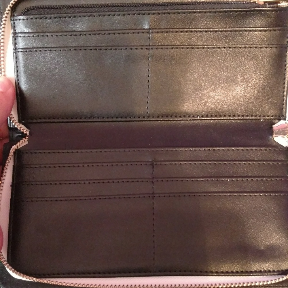 Wallet - Picture 3 of 3