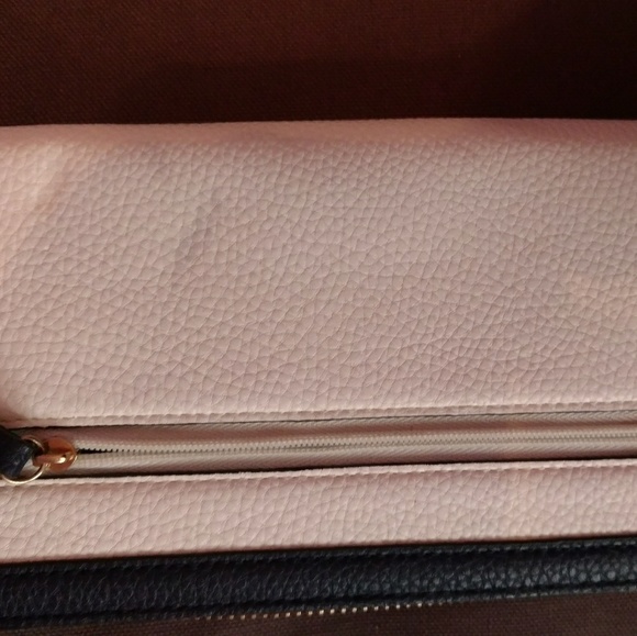 Wallet - Picture 2 of 3