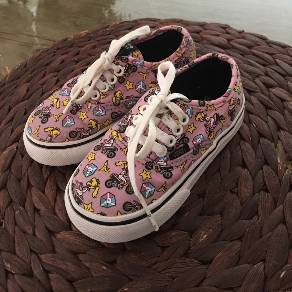Girls VANS Super Mario sz 7 toddler