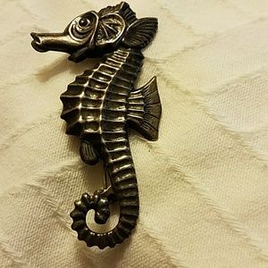 STERLING  Silver SEA HORSE PIN VINTAGE