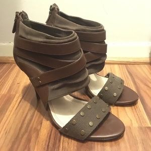 size 10 heels in army green and brown